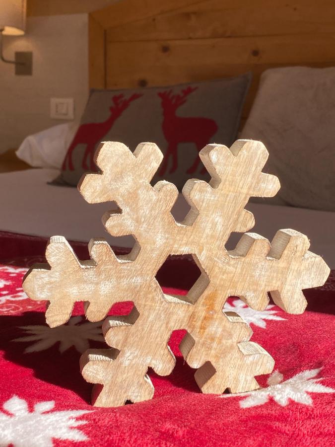 Abete Bianco - Albergo Del Natale กามิลยาเตลโล ซีลาโน ภายนอก รูปภาพ