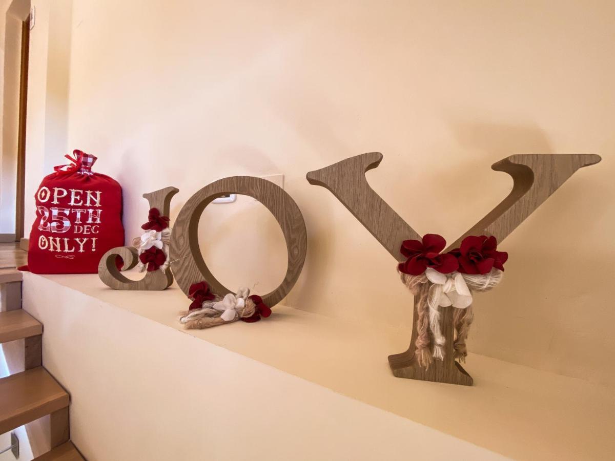 Abete Bianco - Albergo Del Natale กามิลยาเตลโล ซีลาโน ภายนอก รูปภาพ